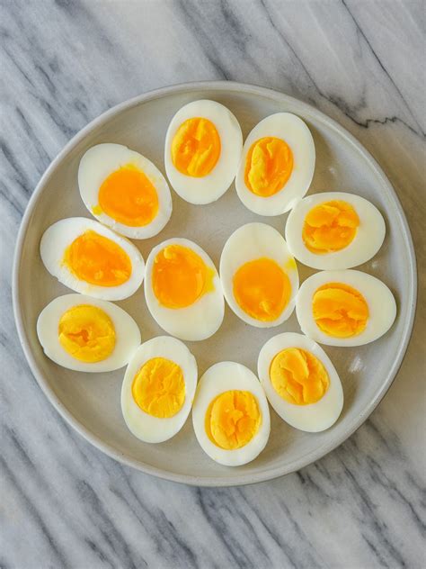 hard boiled eggs best method